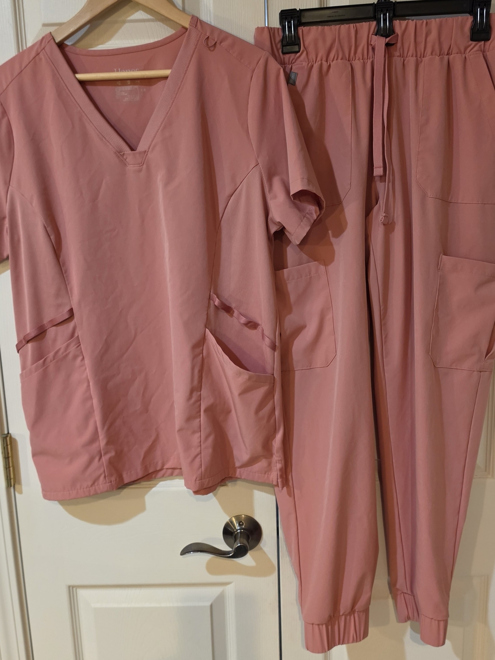 Women's Hanes Scrub Set ~ Rose ~ Large/Medium